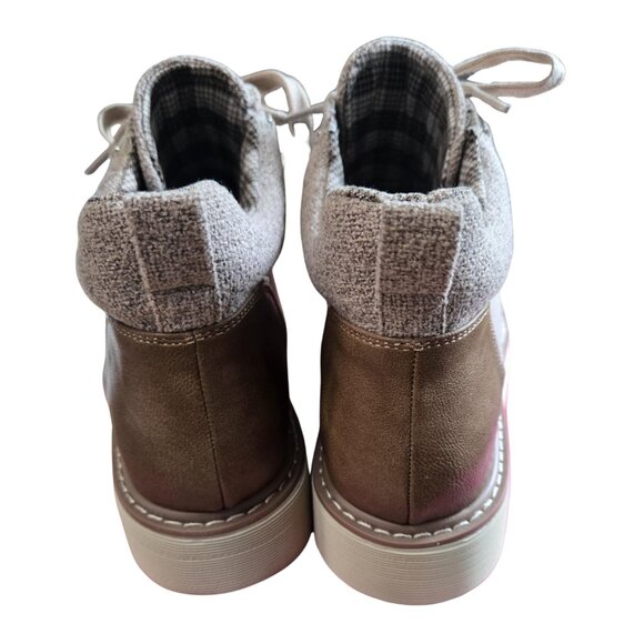 Corkys Campfire Boots – Sand Knit Lug-Sole Booties - Picture 3 of 4